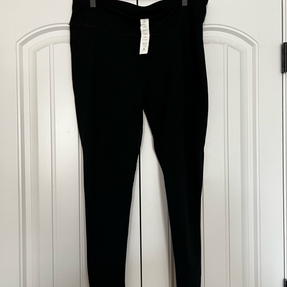 Black mesh back leggings